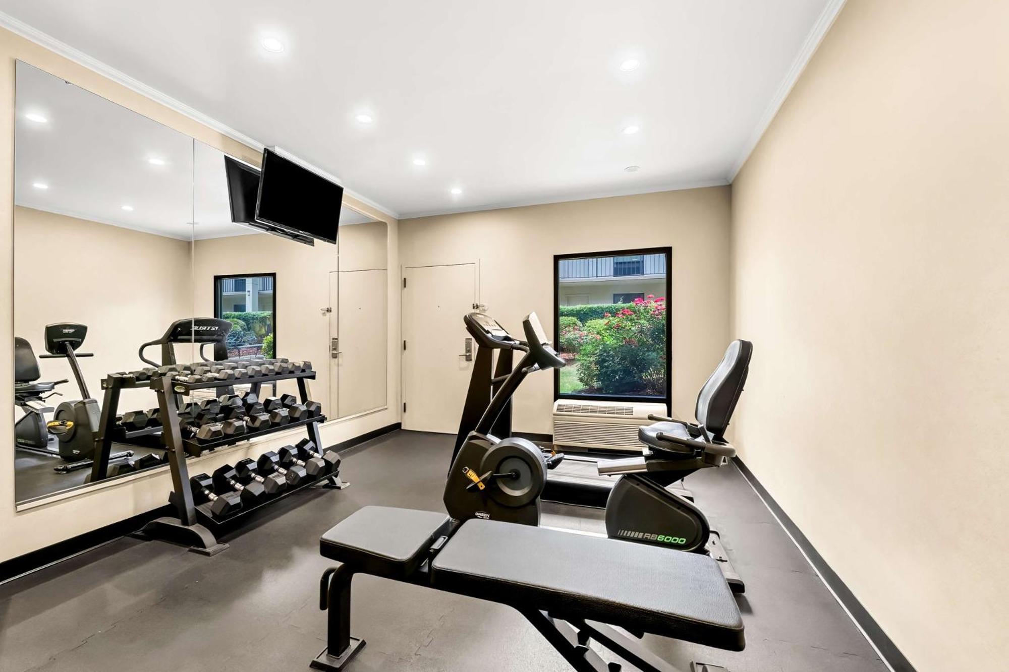 Surestay Plus Hotel By Best Western Southern Pines Pinehurst Экстерьер фото