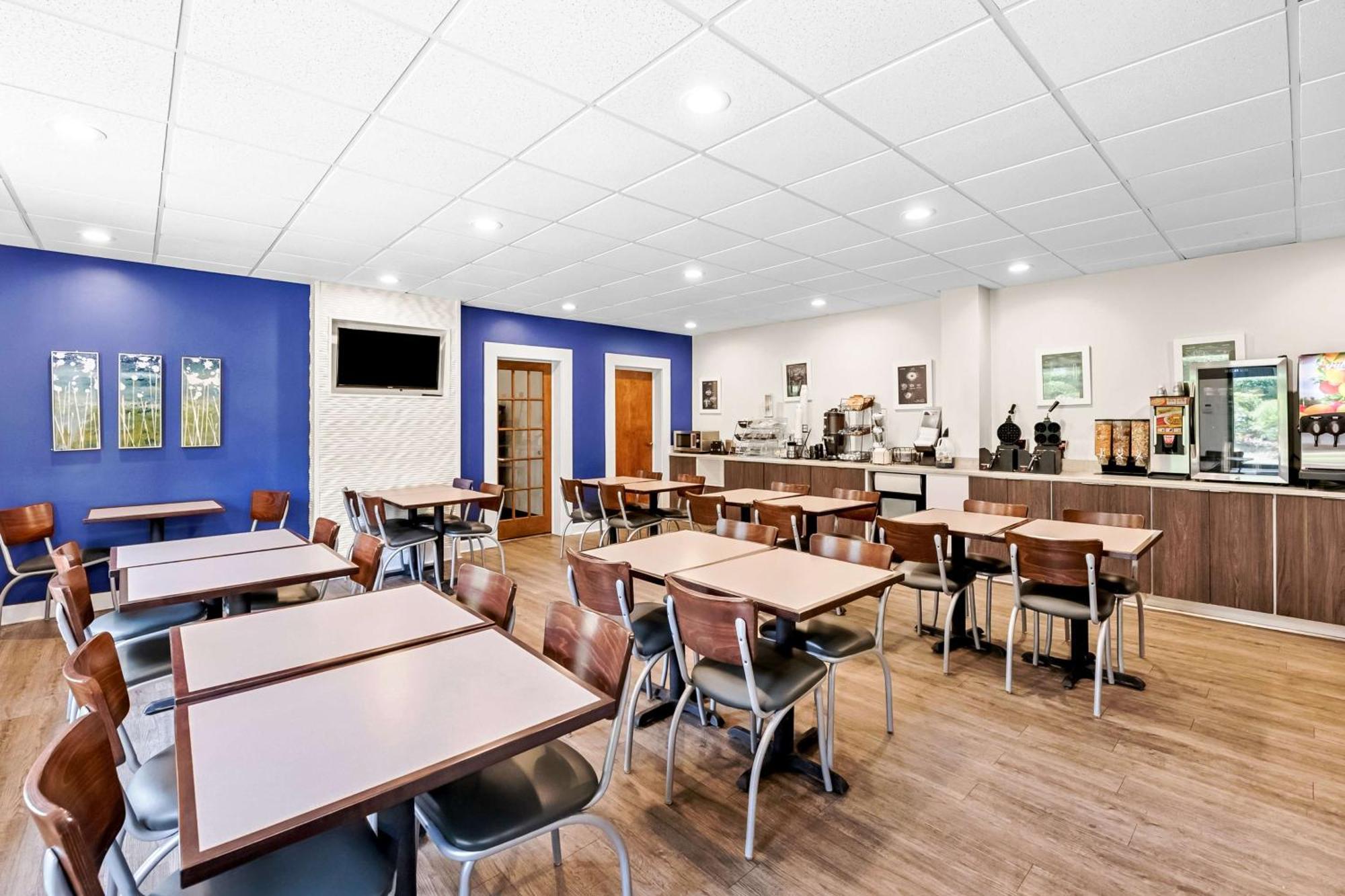 Surestay Plus Hotel By Best Western Southern Pines Pinehurst Экстерьер фото