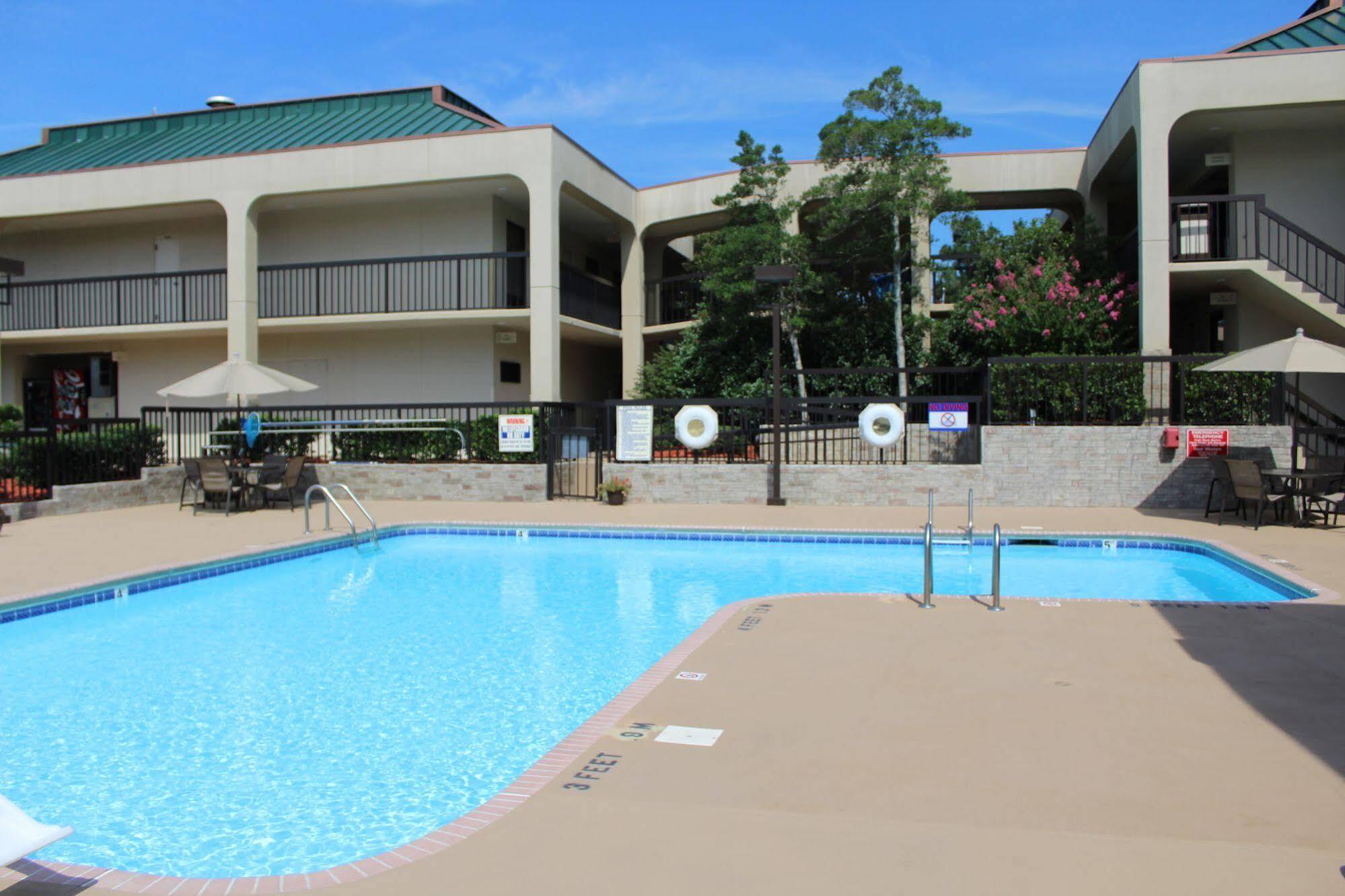 Surestay Plus Hotel By Best Western Southern Pines Pinehurst Экстерьер фото
